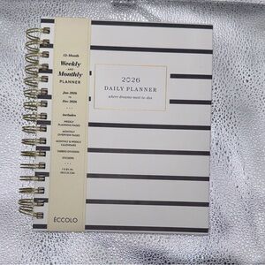 2026 DAILY WEEKLY PLANNER Inspirational
WHERE DREAMS MEET- TO-DOS